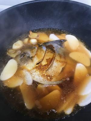 家常菜也能做出大菜感-家烧鲳鱼的做法 步骤5