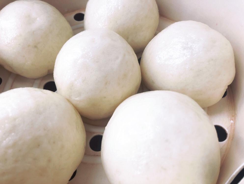 又美又暄软的——豆沙包！