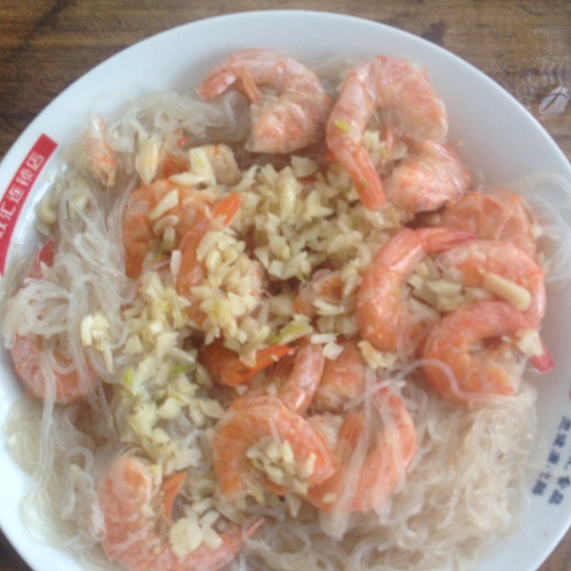 蒜蓉粉丝蒸大虾