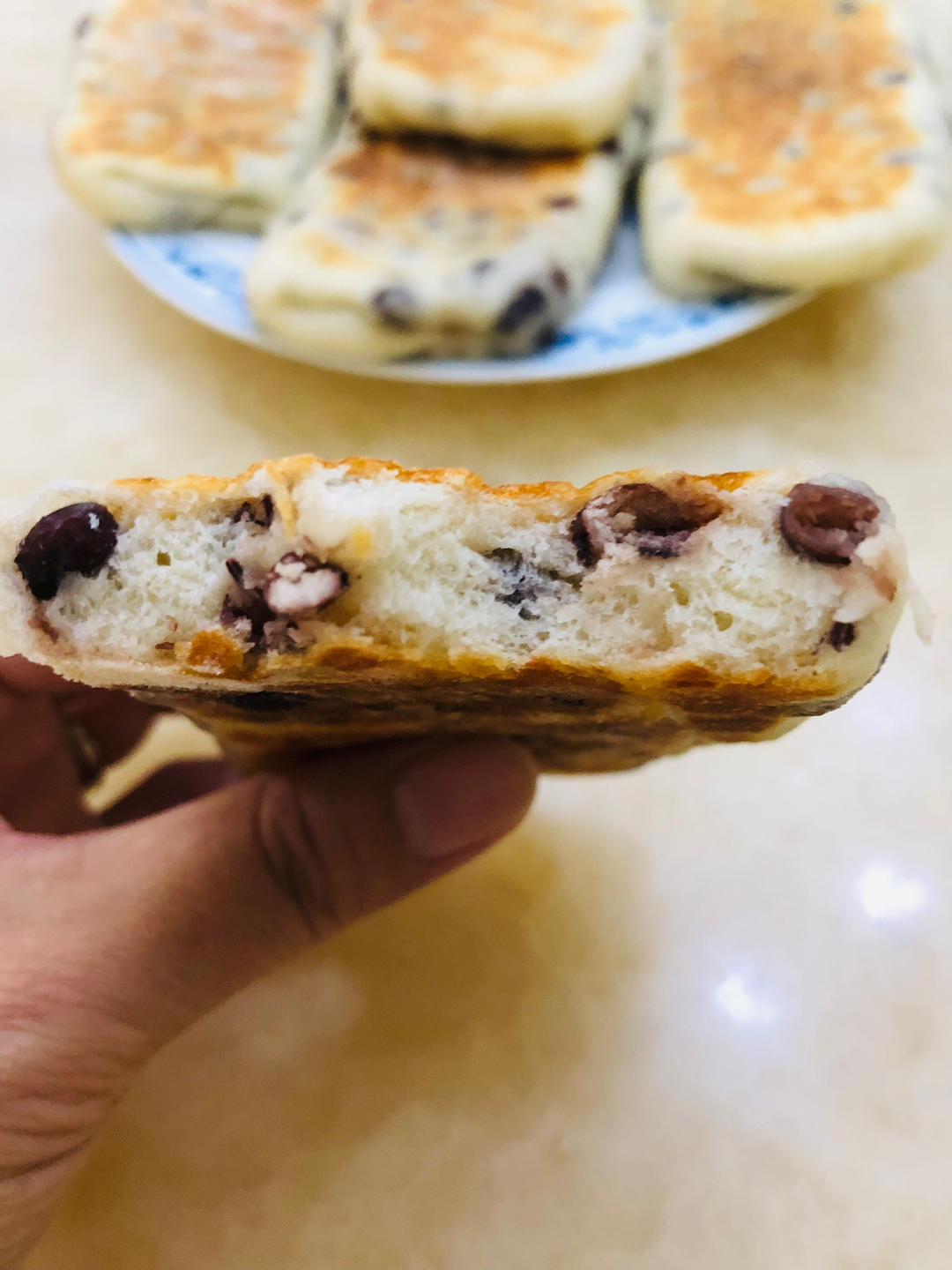 奶香蜜豆饼  无泡打粉  外皮酥脆   内里超暄软  附细节视频