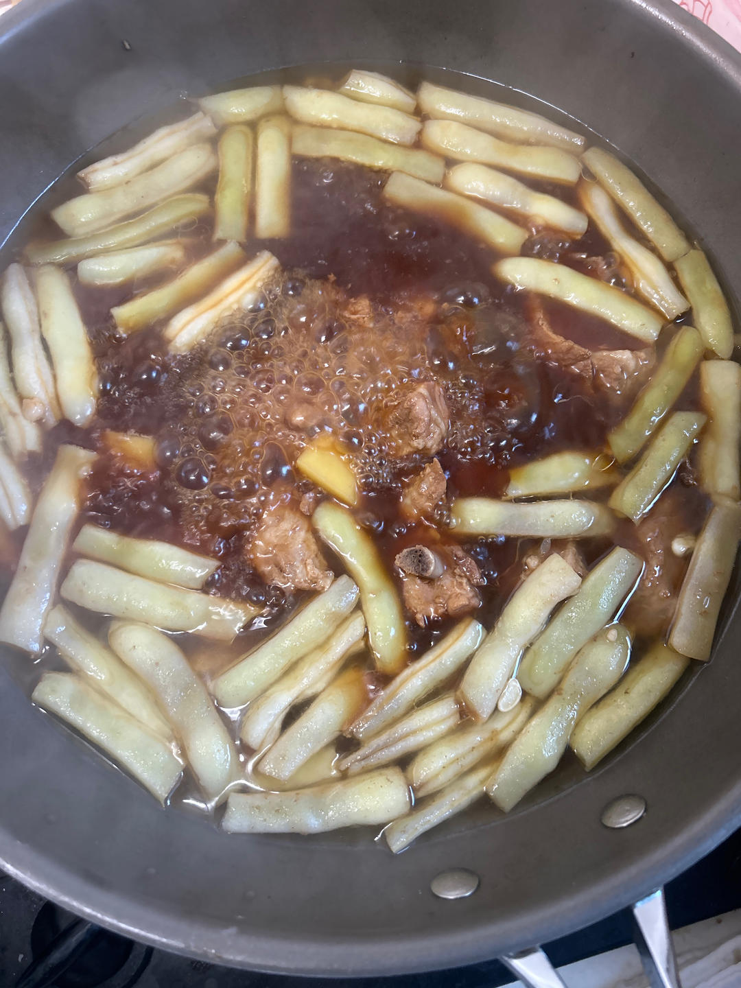 东北味道-土豆排骨炖芸豆