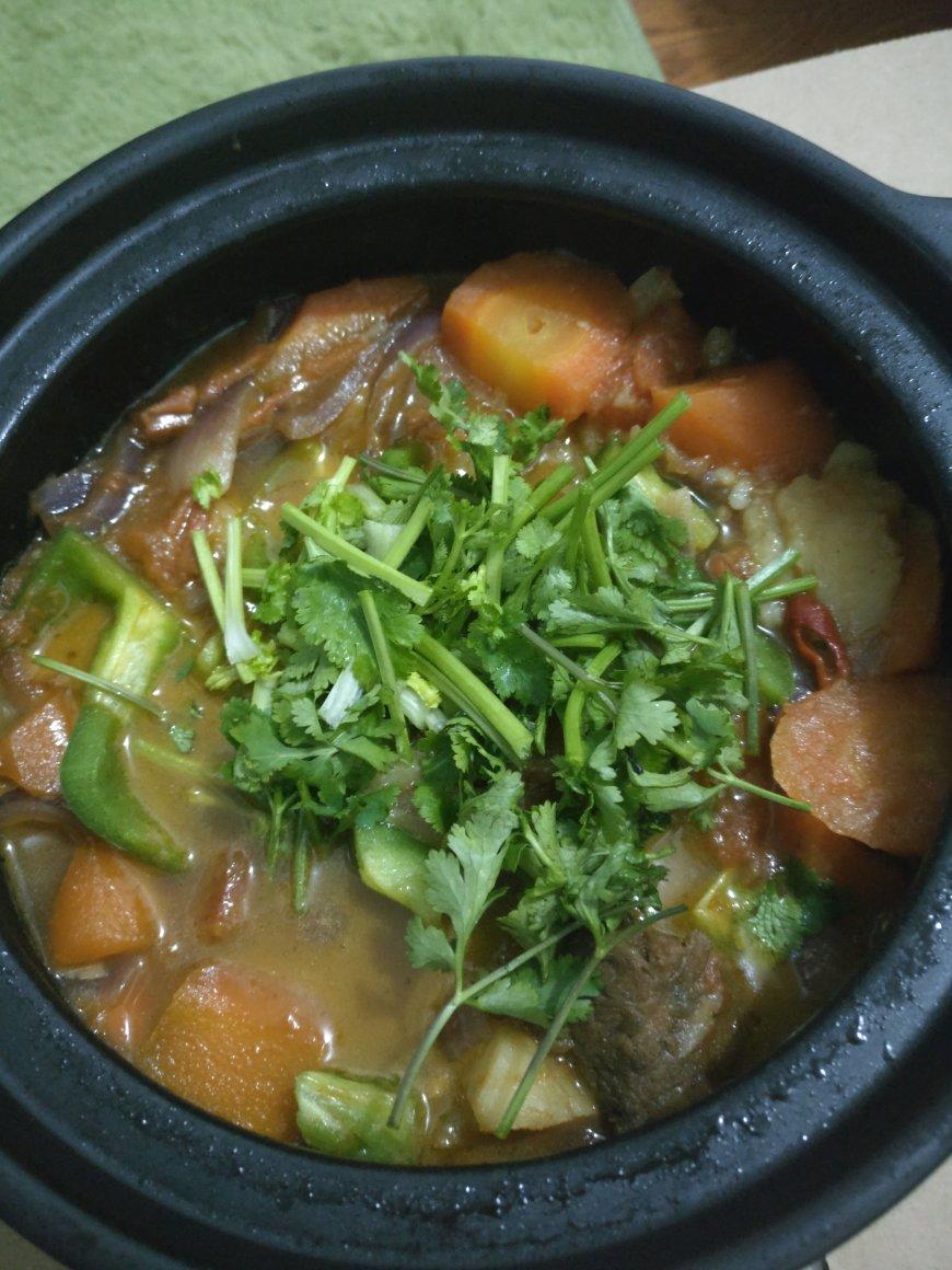 番茄土豆炖牛腩
