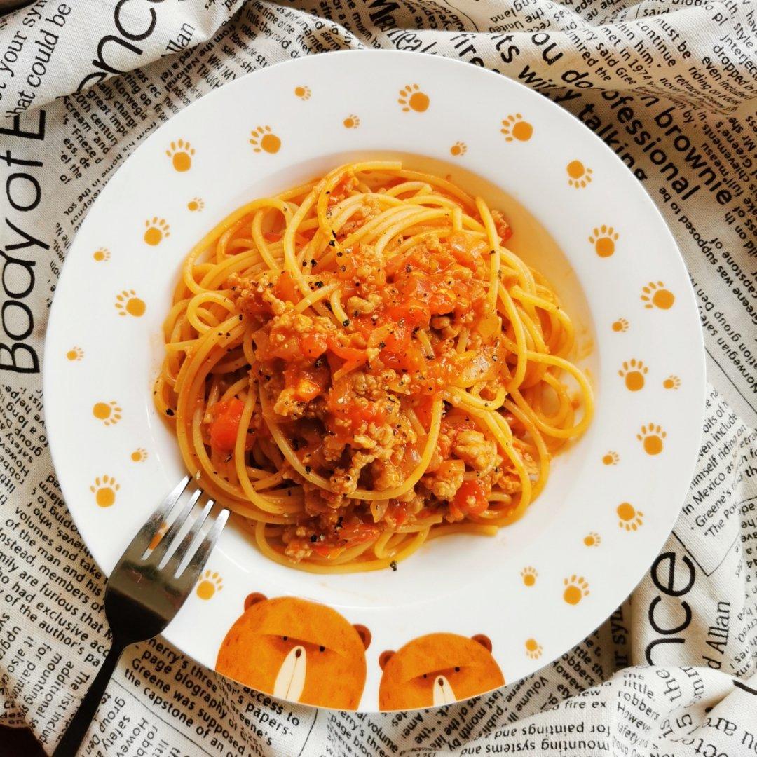 番茄肉酱意大利面