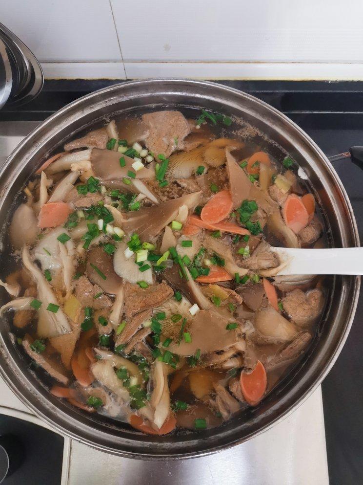 优居自然做的蘑菇猪肝汤