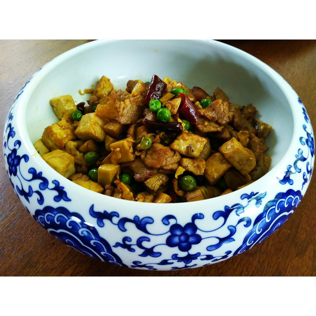 豆腐焖猪肉
