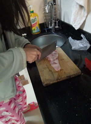 烤猪颈肉（烤箱版）的做法 步骤2