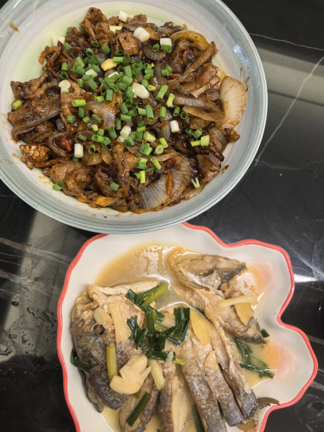 好吃到舔盘的秘制洋葱炒肥牛卷！拌饭巨香