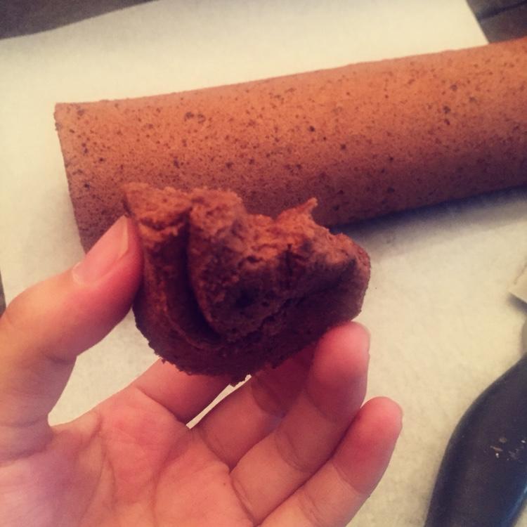 《Tinrry下午茶》教你做基础原味蛋糕卷