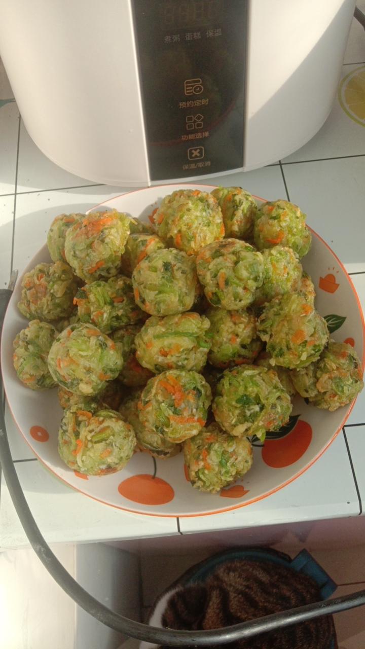 炸萝卜丸子（潍坊名吃）