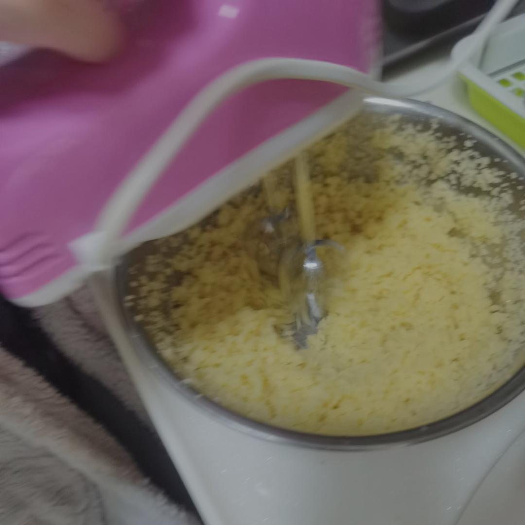 酥皮泡芙的做法，爆浆原来是这样做出来的，看完视频就懂了