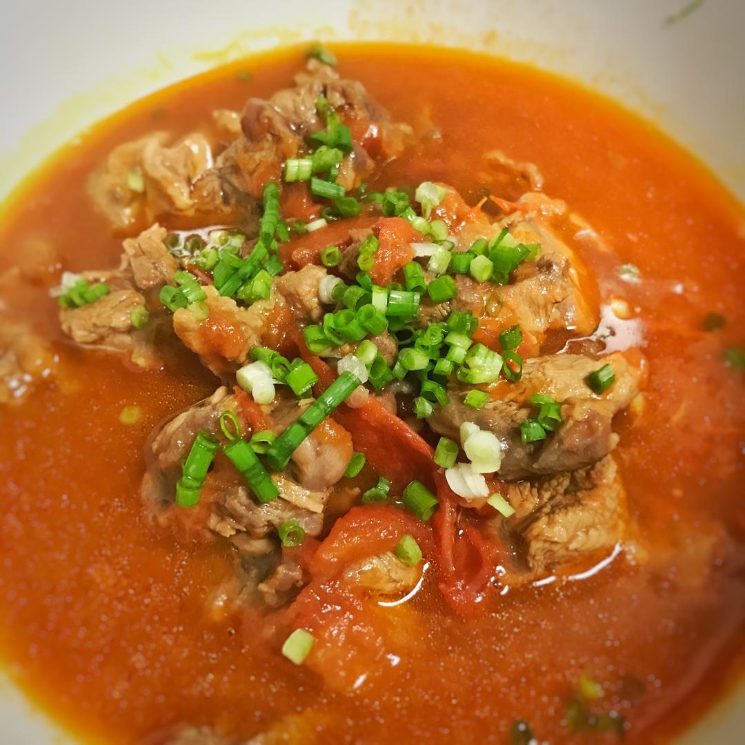 老丁的私房菜-番茄牛腩煲