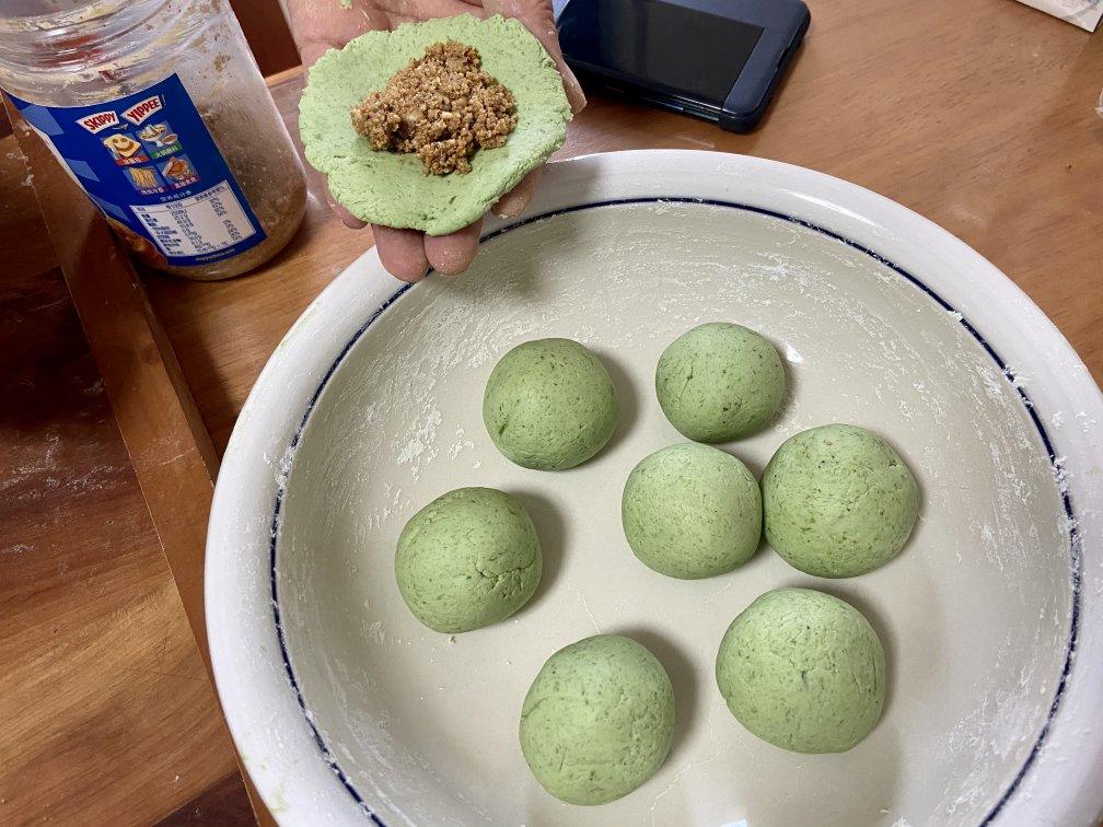 非常简单好吃的艾草青团