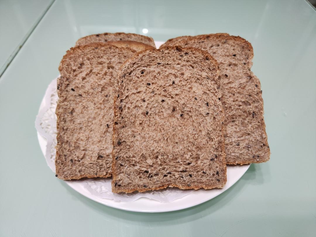 双种芝麻全麦吐司 100%全麦 烫种+波兰种