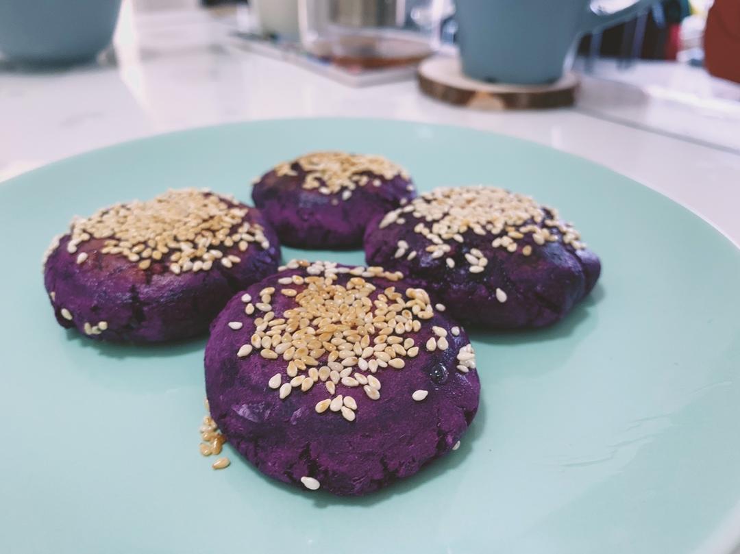 紫薯芝麻饼