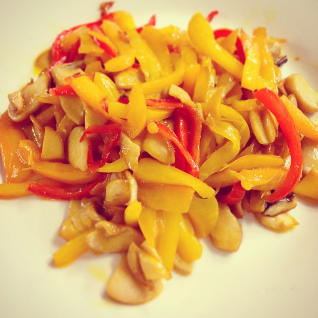 青椒素炒杏鲍菇