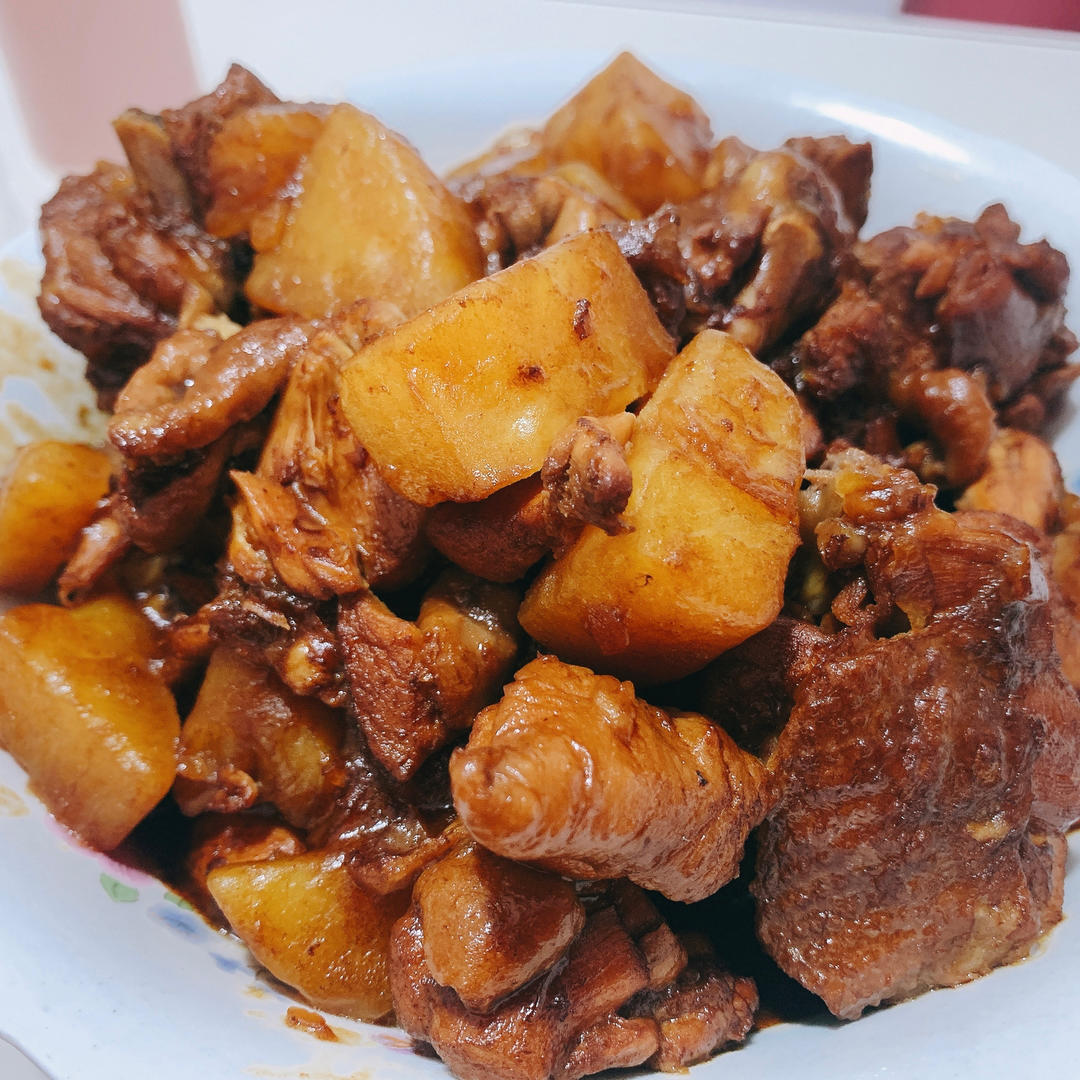 土豆炖鸡腿