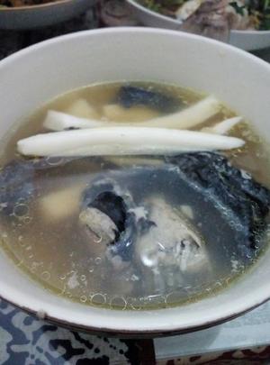 椰子竹丝鸡汤的做法 步骤4
