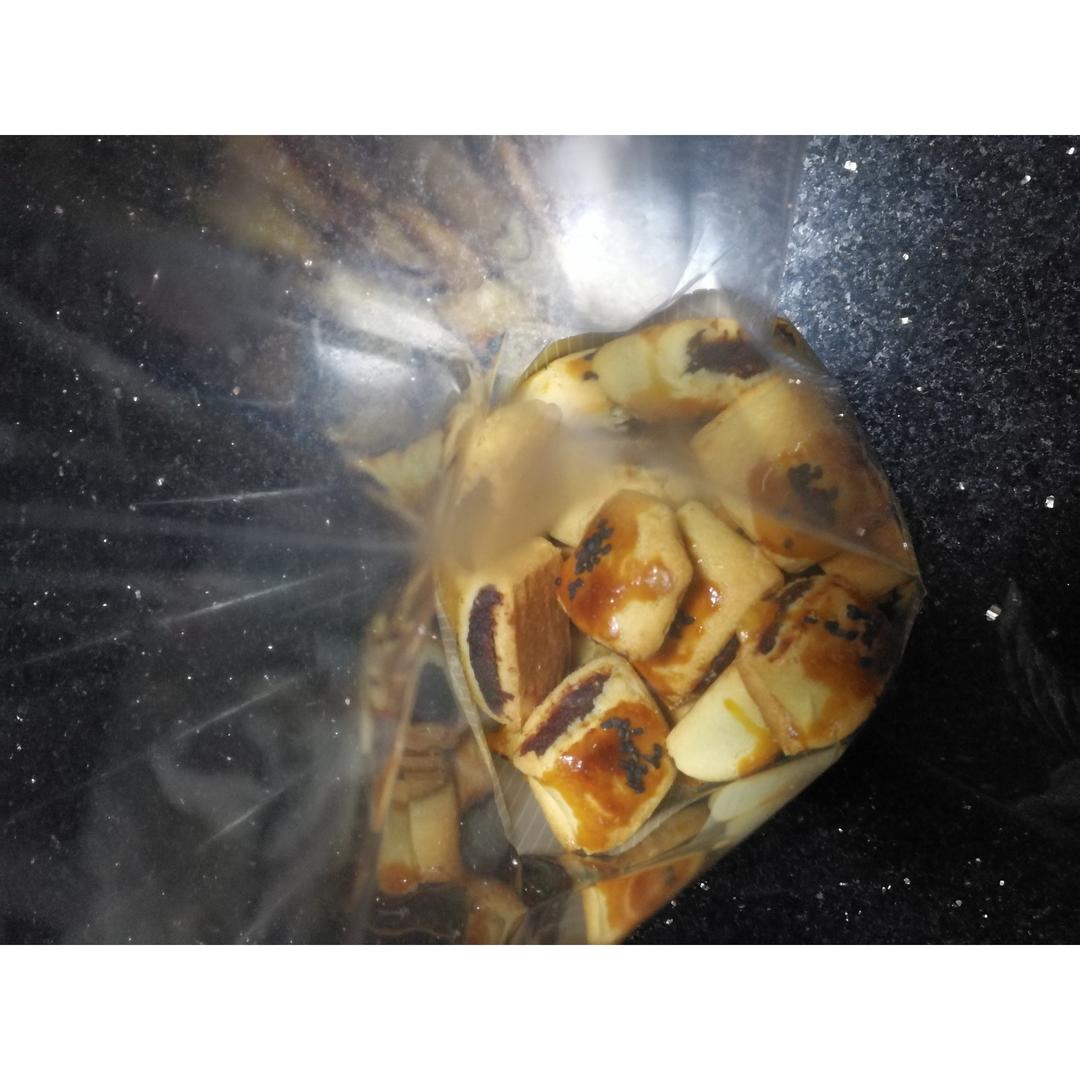 一口豆沙酥