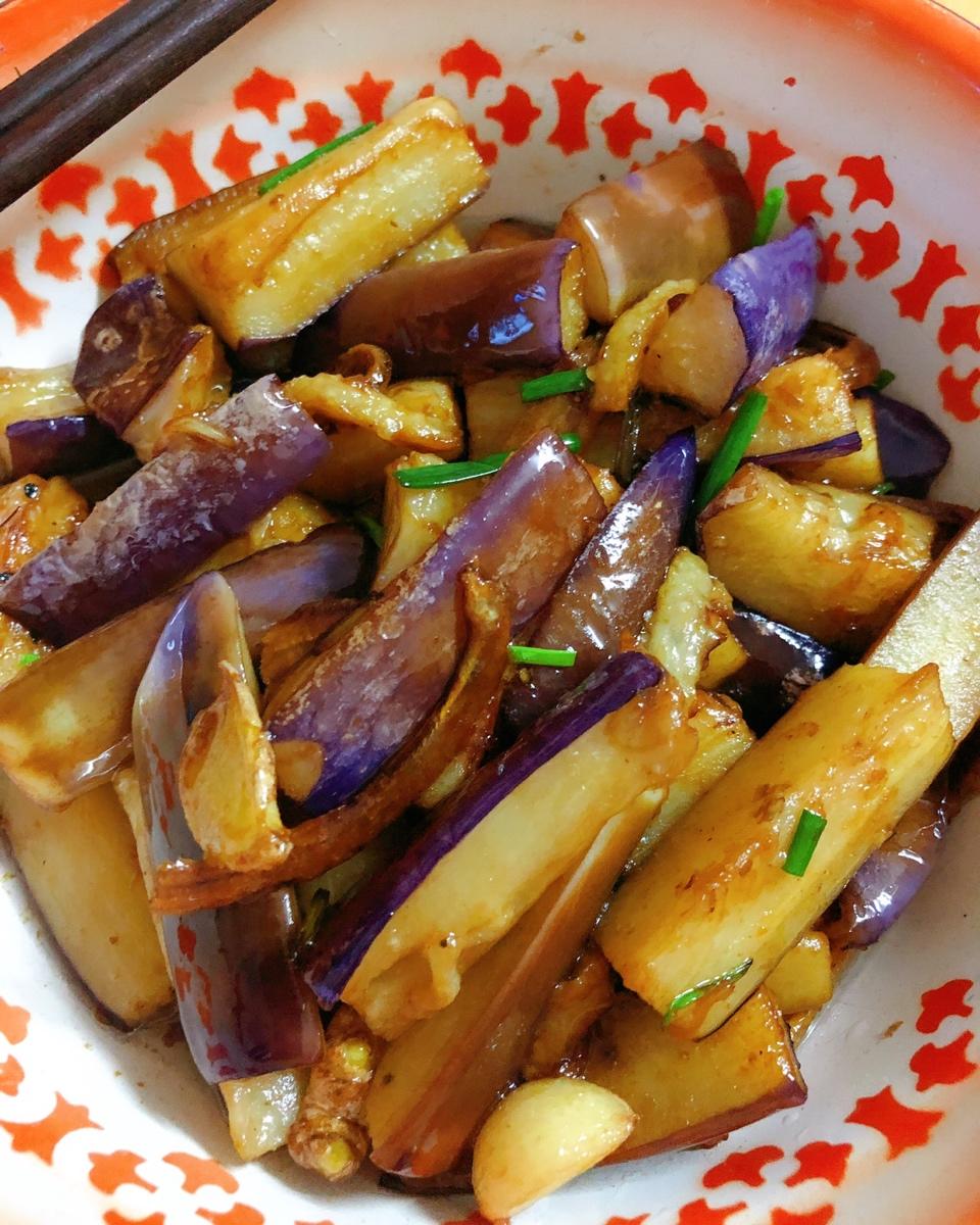 咸鱼茄子煲