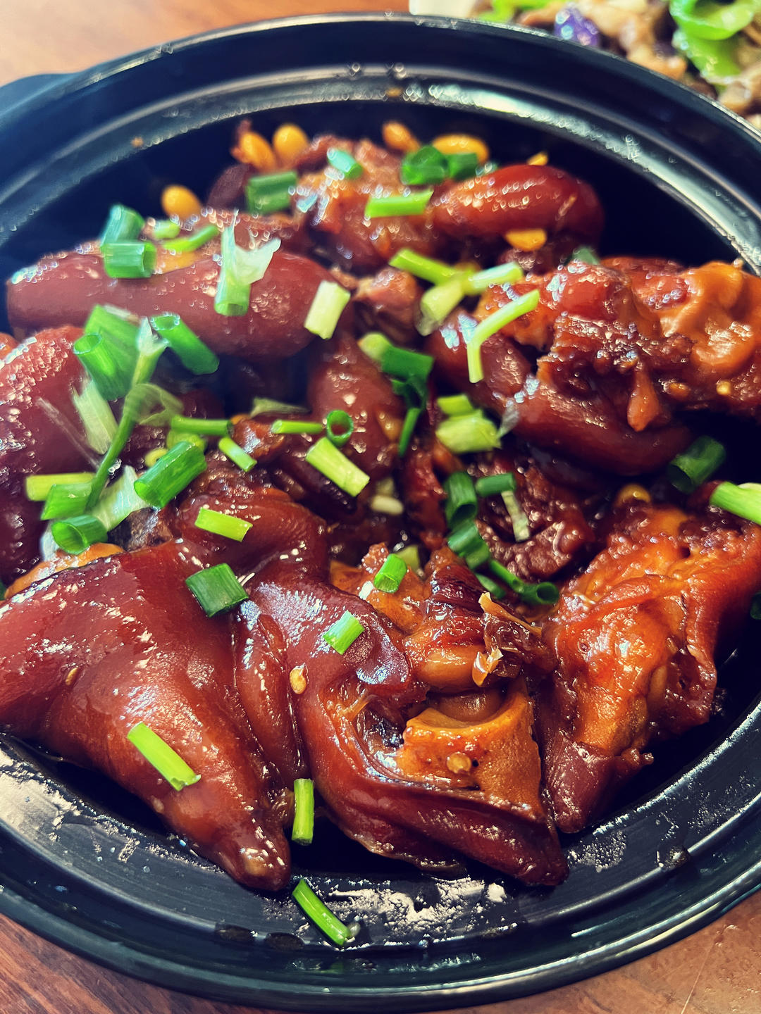 流口水的黄豆炖猪蹄