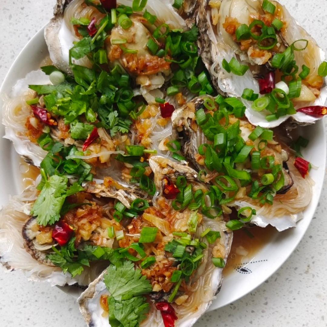 蒜蓉粉丝蒸生蚝