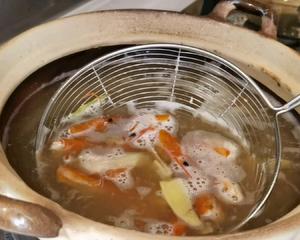 砂锅海鲜粥的做法 步骤4