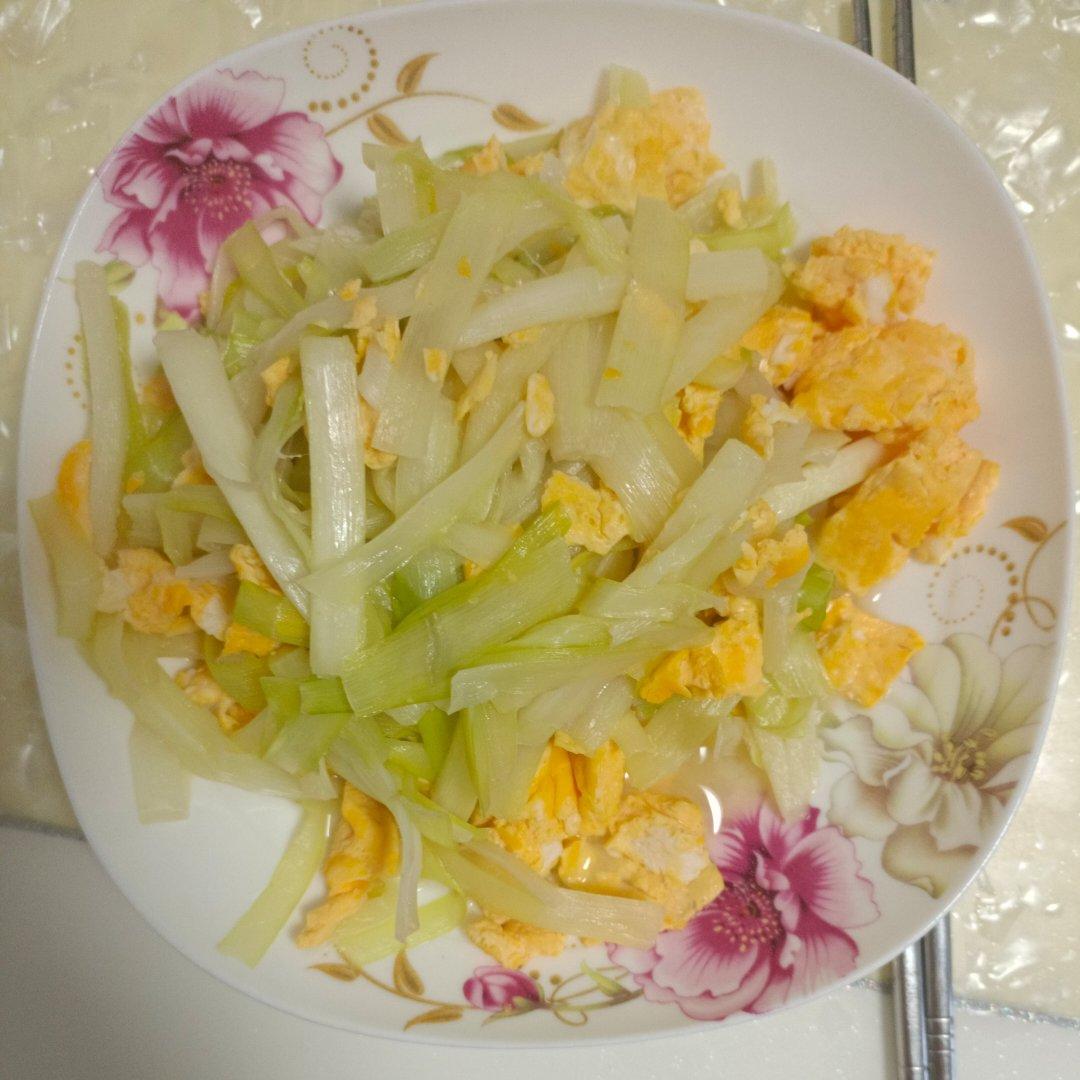 蒜黄炒鸡蛋