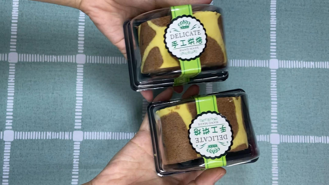 长颈鹿可可蛋糕卷