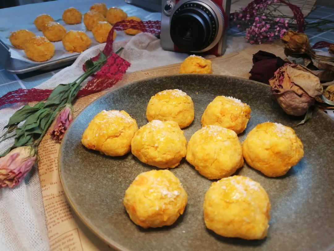 🔥日卖万盒👉椰香金沙咸蛋黄酥💥蛋黄控大爱‼️