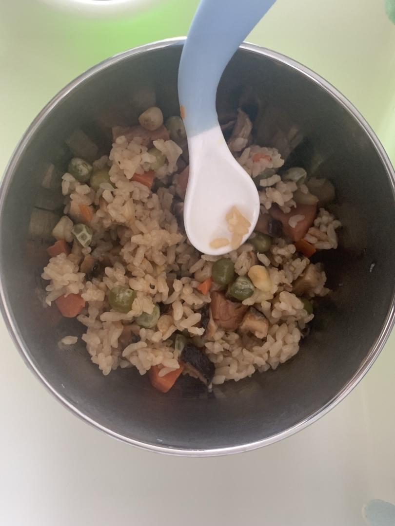 懒人必备～电饭煲腊肠焖饭