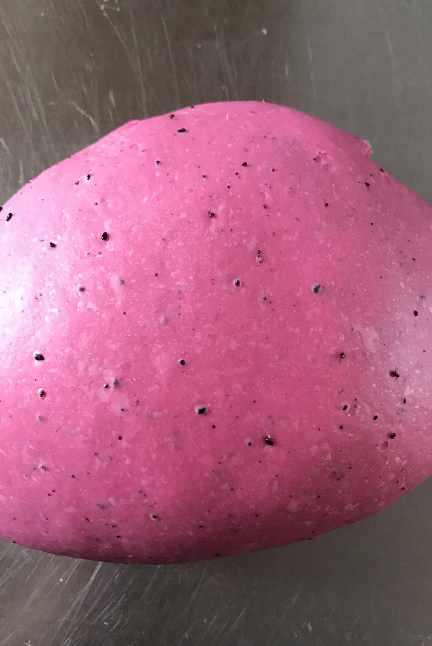 绵软火龙果吐司