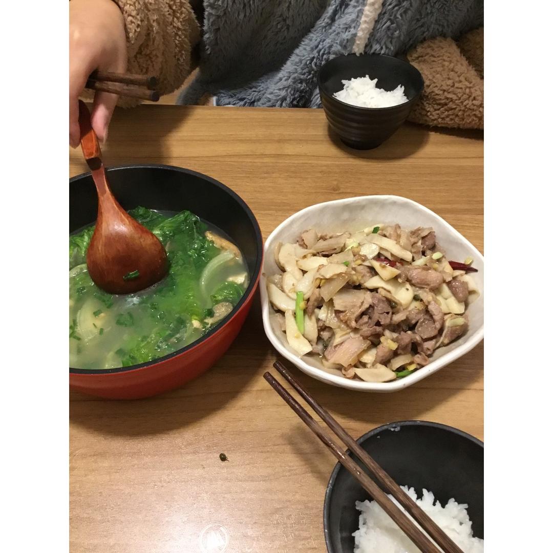 杏鲍菇炒肉