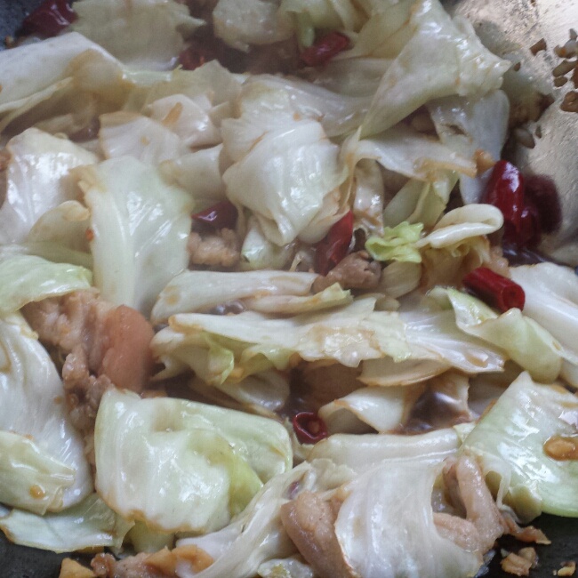 阿婆手撕包菜