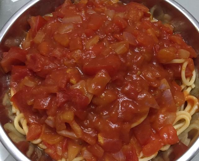 番茄洋葱炒意粉的做法