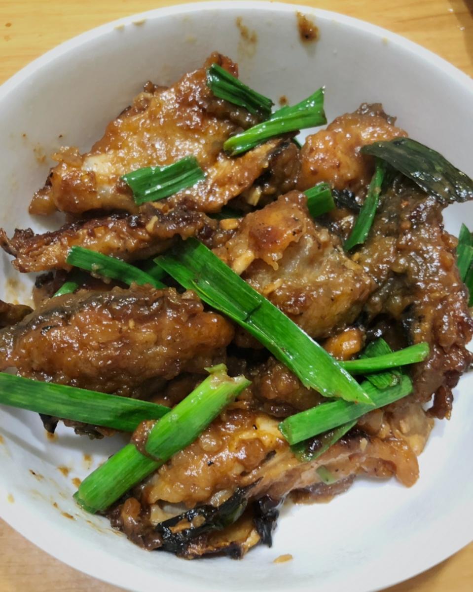 啫啫三文鱼头煲