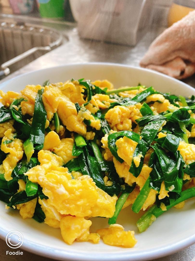 简易版韭菜炒鸡蛋（鸡蛋味道非常鲜嫩）