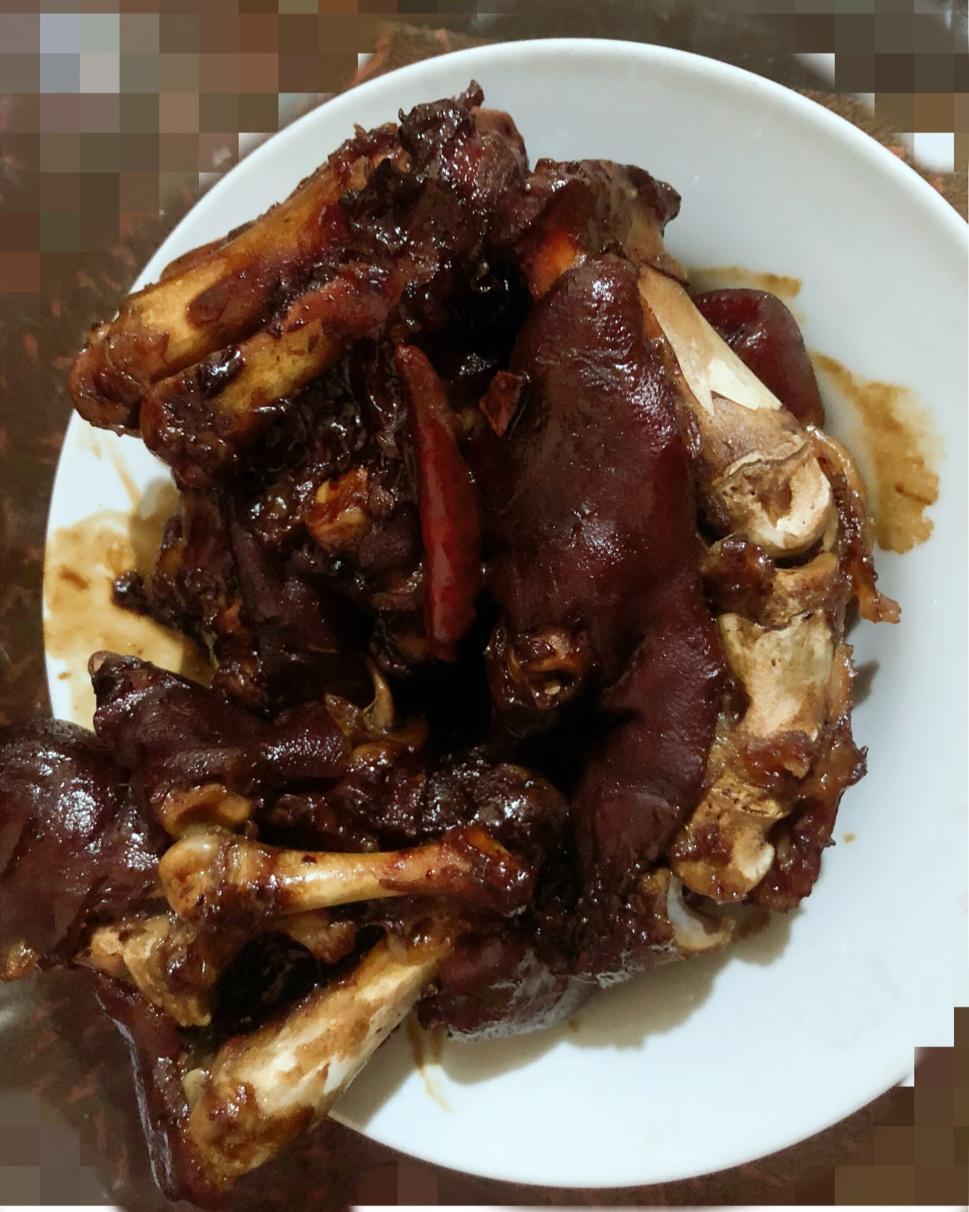 秘制脱骨酱猪蹄---内附视频（脱骨秘诀大起底get✔！）