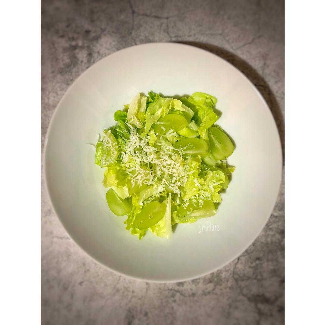 不吃沙拉会挂
Luscious salad