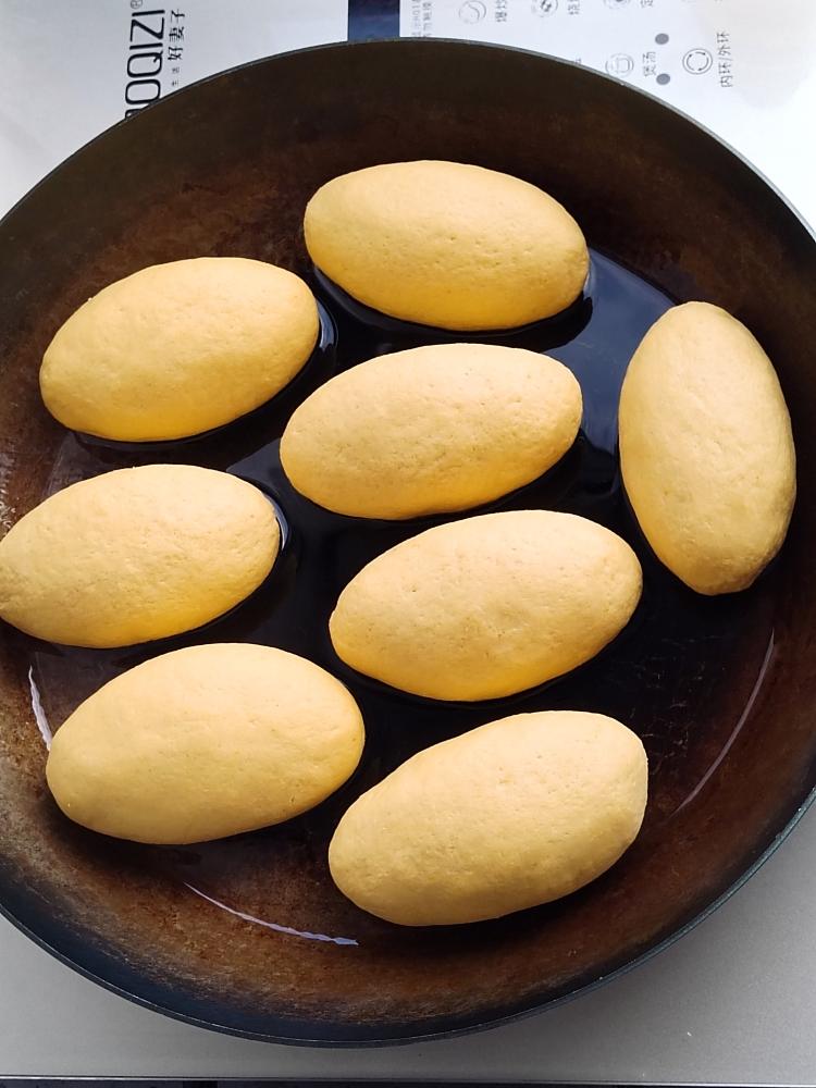 玉米面大饼子