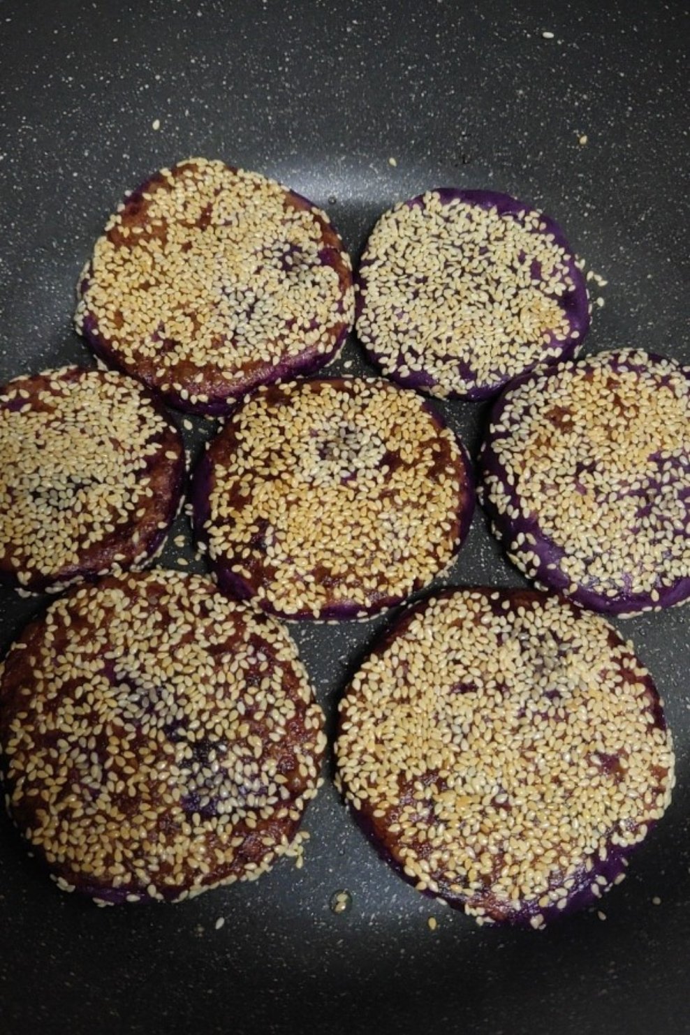 香煎芝麻紫薯饼