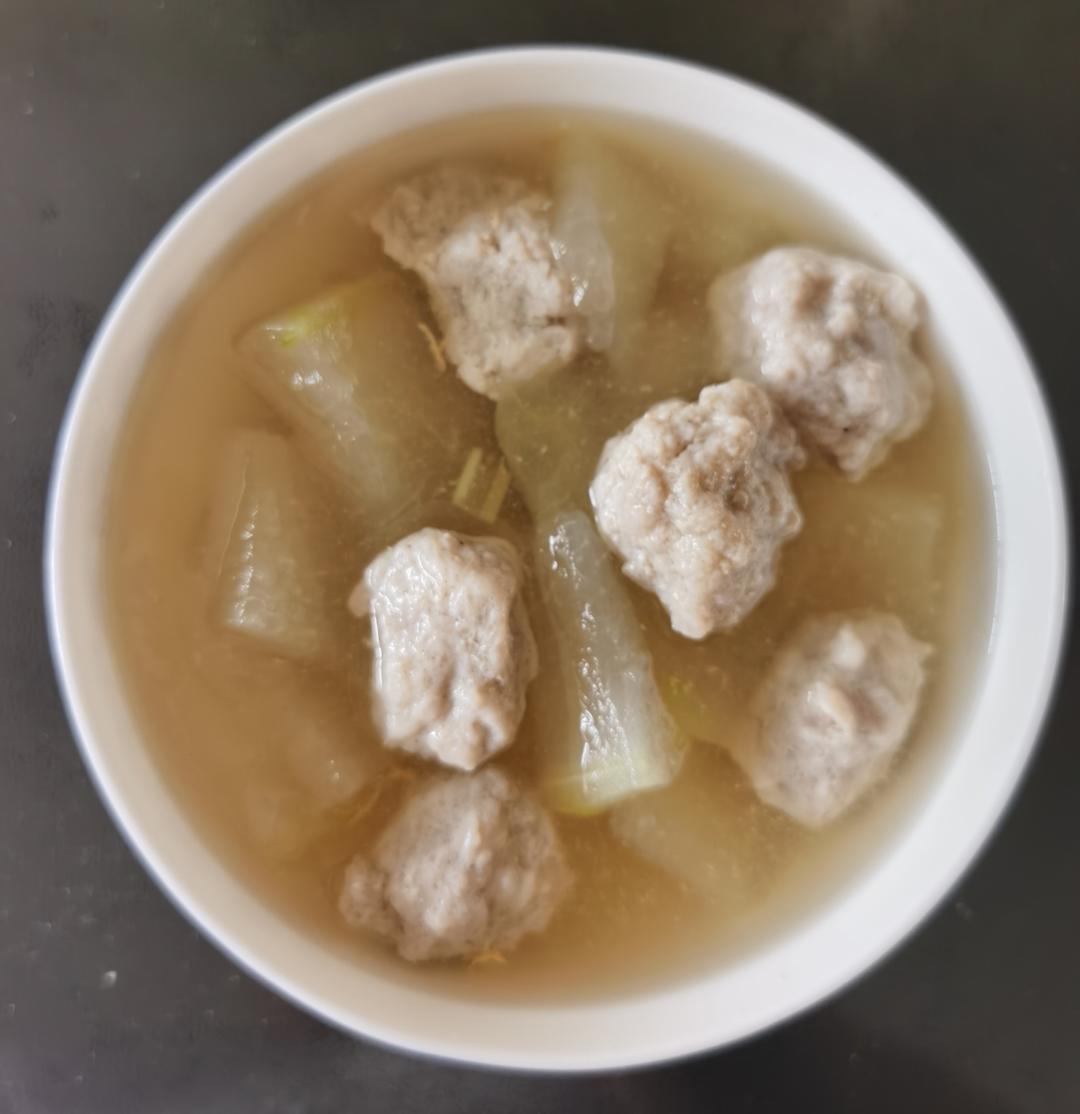 巨鲜美的冬瓜丸子汤