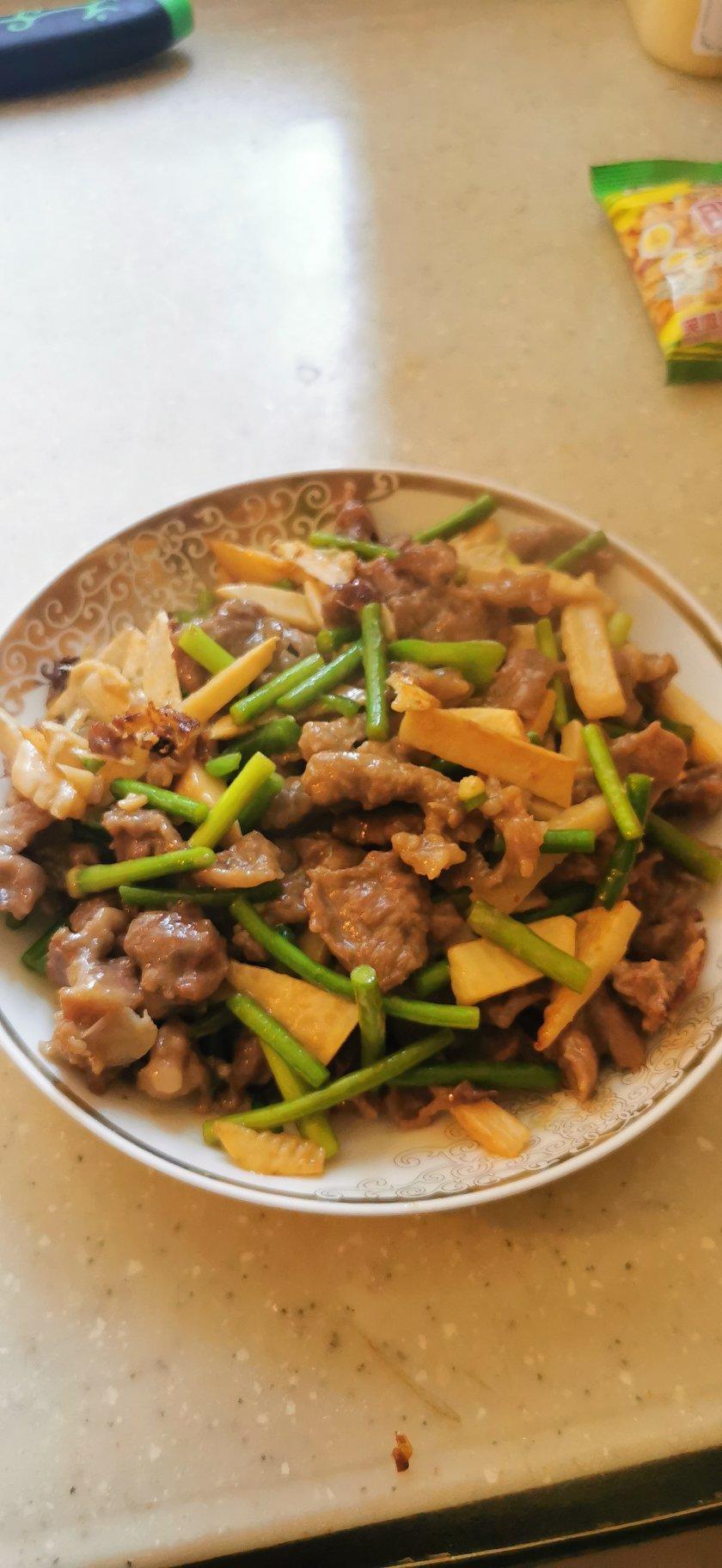 小炒牛肉（小白也可以做的超好吃！！）