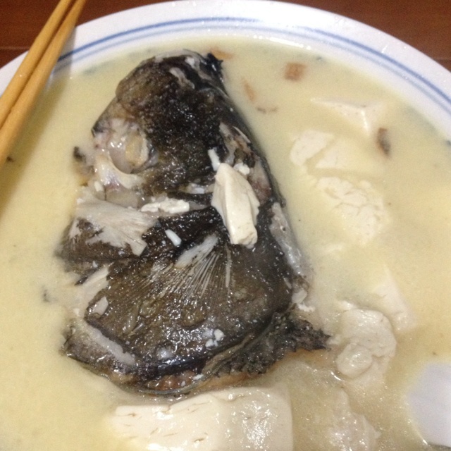 鱼头豆腐汤