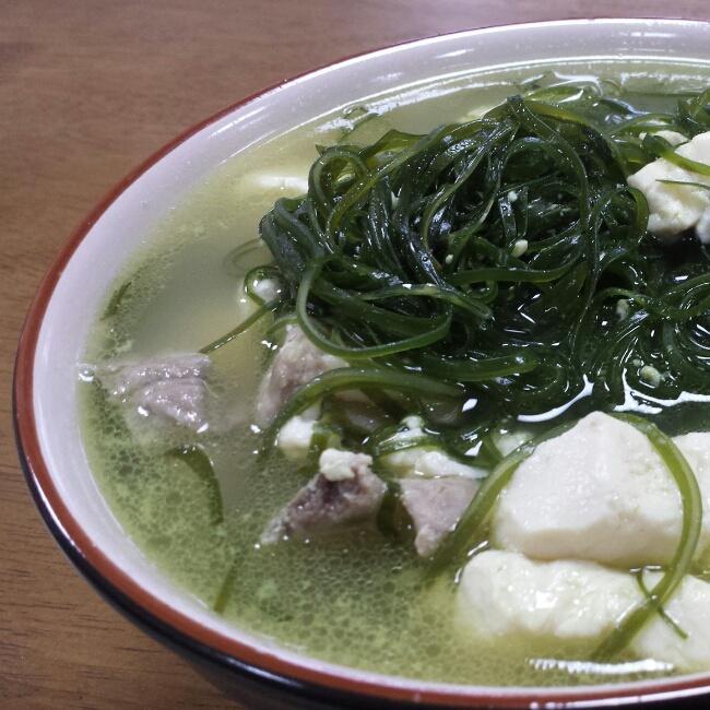 排骨海带豆腐汤