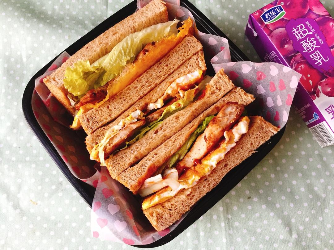 每天，叫醒我的是早餐