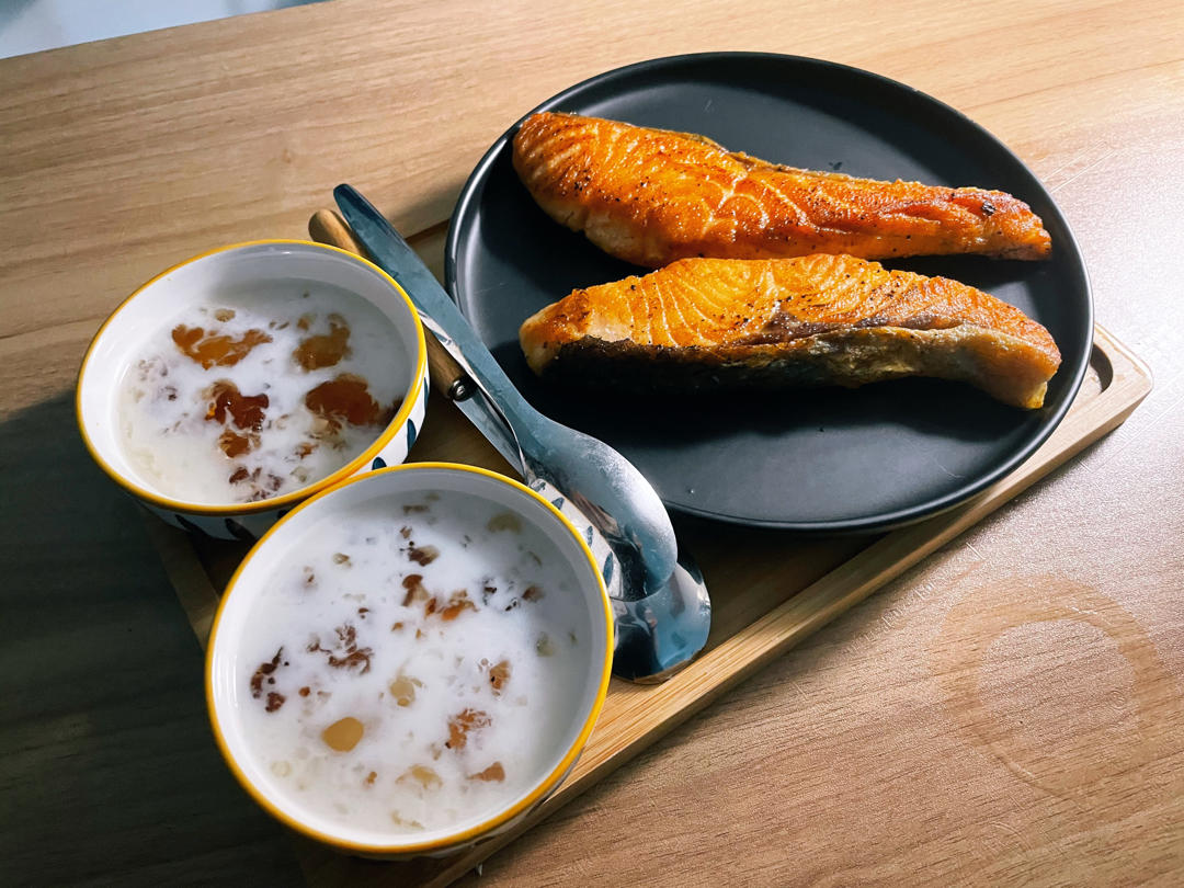 牛奶炖桃胶（简单版）