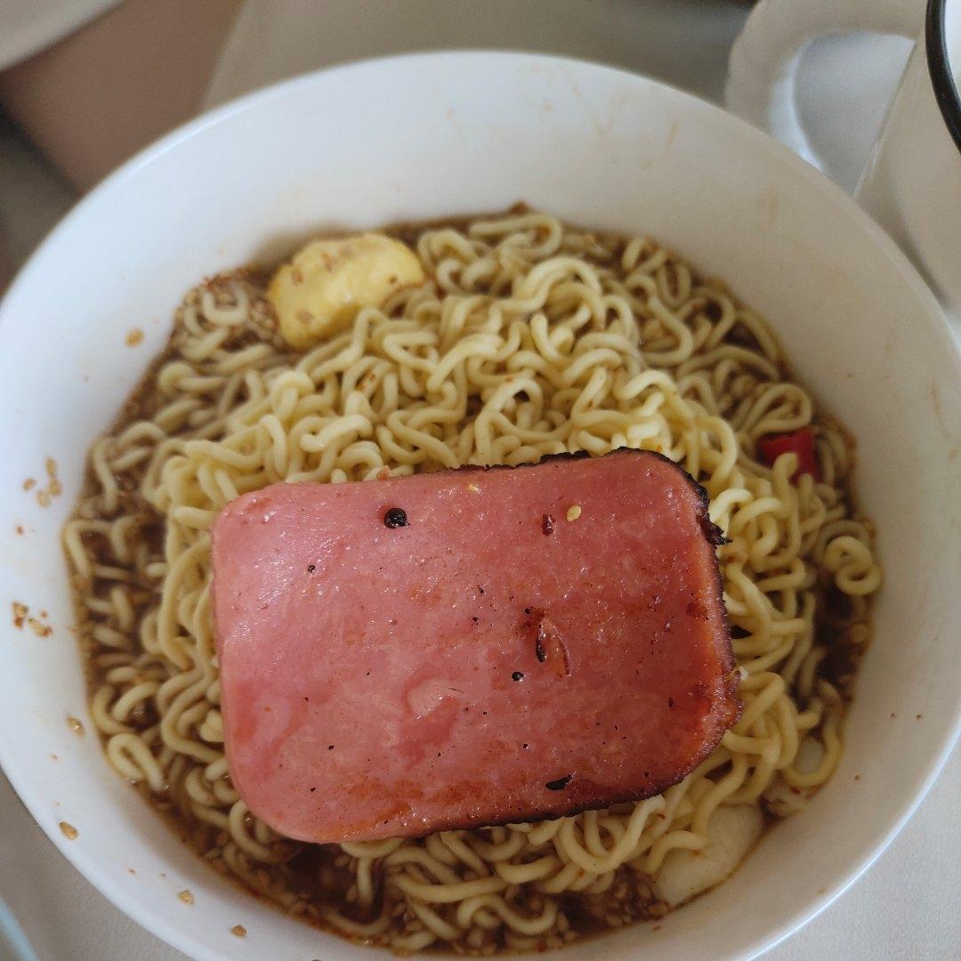 酸辣开胃｜酸汤面