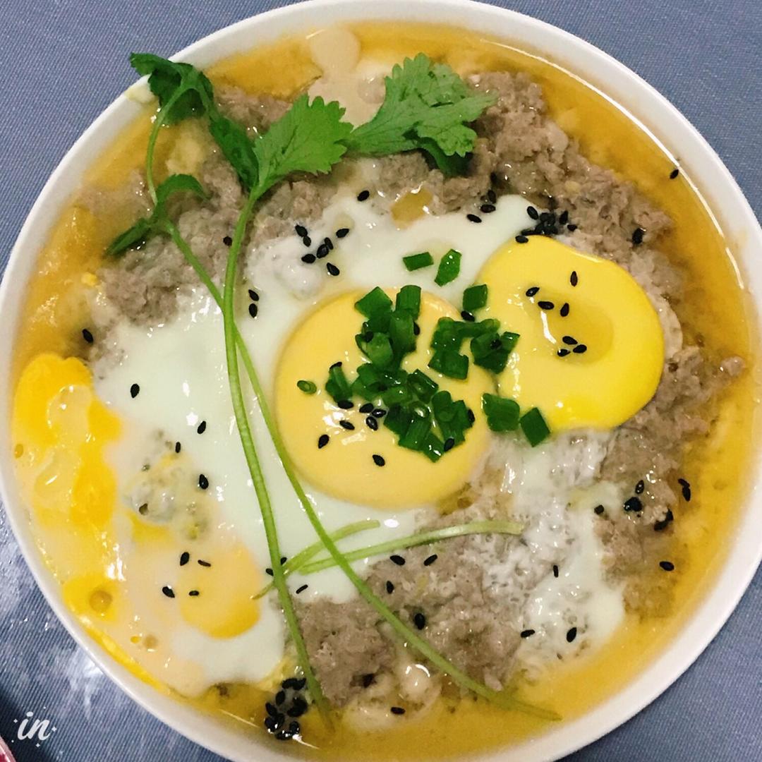 小狮子悠悠嗳斯做的肉馅蒸蛋