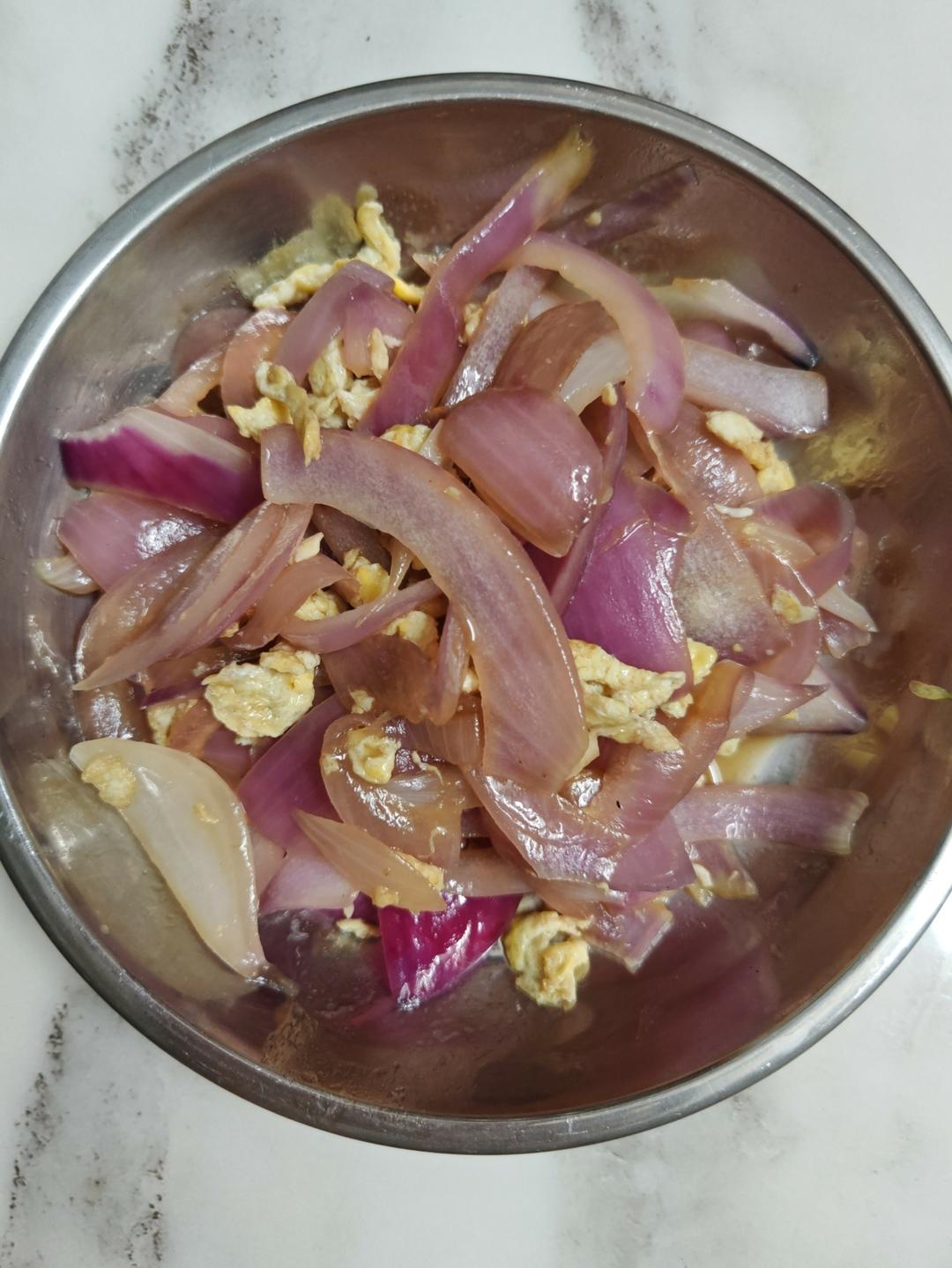 降压防癌的好食材  洋葱炒鸡蛋