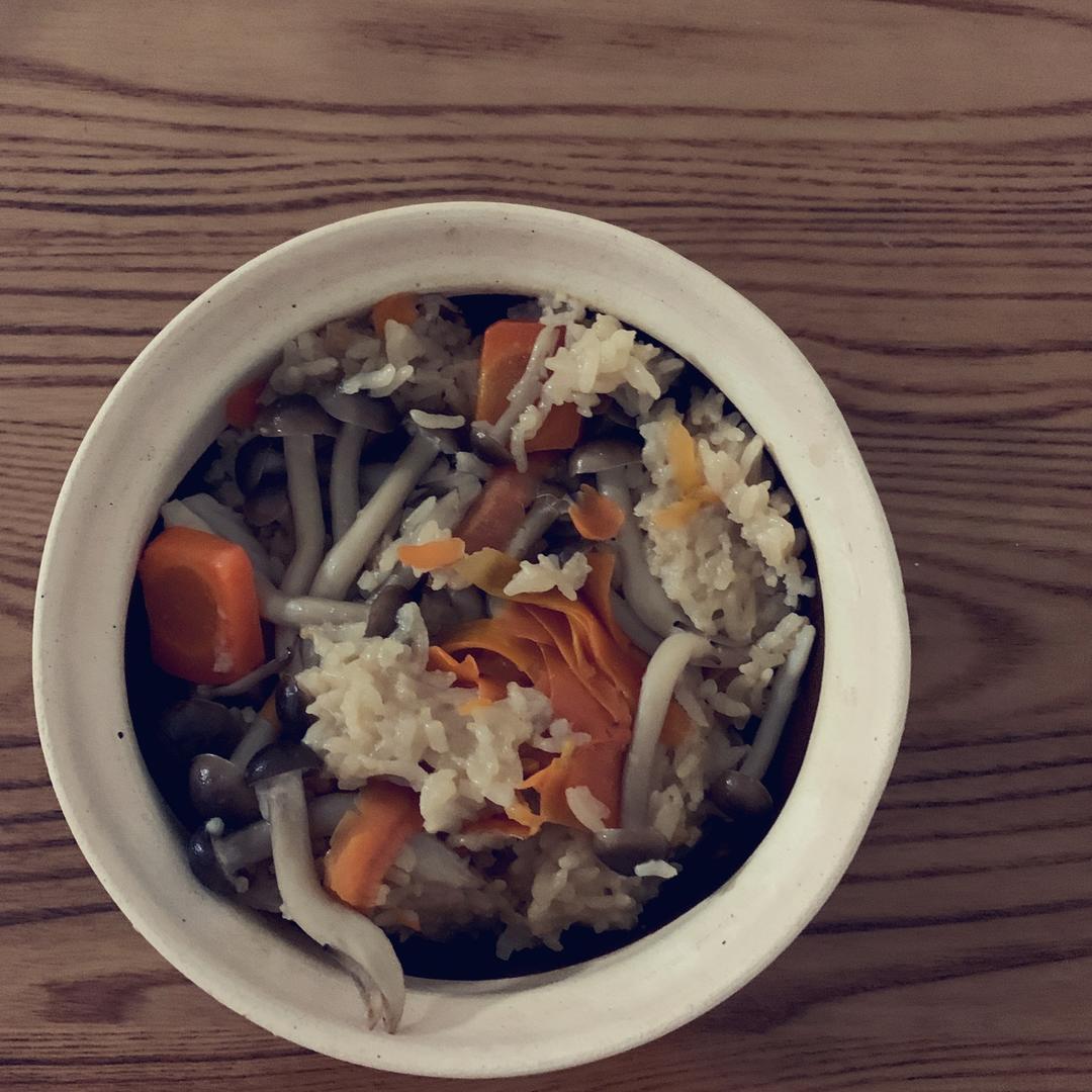 一口气能吃两碗❗日式蟹味菇煲饭（来自一位日本老婆婆的方子.附有味啉和荞面汁制法）